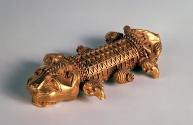 Ornamento de trono