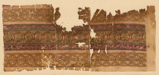 Tiraz con bandas de guilloché, 1100s