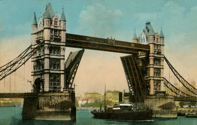 Puente de la Torre, Londres, 1915