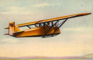 Piloto en entrenamiento realizando examen avanzado de planeo, Alemania
