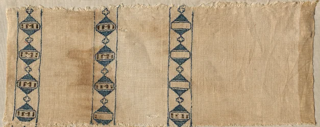 Dos fragmentos de una bufanda o tocado, 1300s