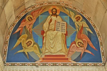 Ucrania, Sebastopol, Catedral Ortodoxa de San Vladimiro (cripta de los almirantes), fresco sobre la entrada