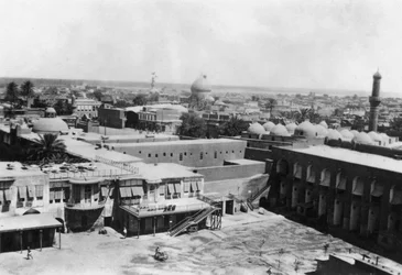 Vista de Bagdad desde una torre de bloques, 31º hospital general británico, Mesopotamia, Primera Guerra Mundial, 1918