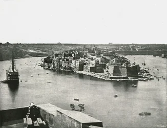 Vista del puerto, La Valeta, Malta, 1895