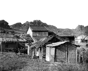 Cabañas de Pueblo en Corea, 1900