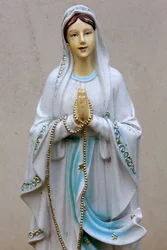 Virgen María, París, Francia