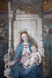 Pintura de la Virgen y el Niño en la iglesia de San Filippo Neri, Turín, Italia