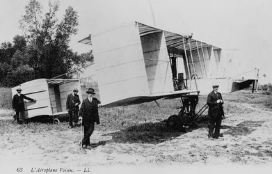 Biplano Voisin, 1910