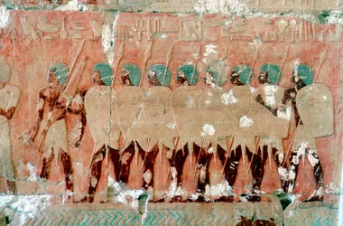 Pintura mural de soldados egipcios en la expedición, Templo de la Reina Hatshepsut, Luxor, c. 1470 a.C.