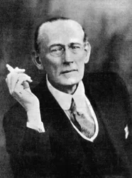 William John Locke 1863-1930, novelista y cuentista británico, principios del siglo XX