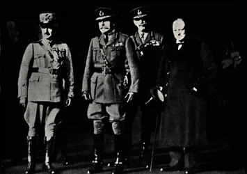 Con el General Díaz y el Mariscal de Campo Haig, 1919, 1945