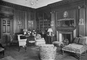 Trabajos en madera de una antigua habitación inglesa en la biblioteca, casa de la señorita Anne Morgan, Ciudad de Nueva York, 1924