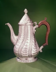 Cafetera de Paul de Lamerie, c.1745