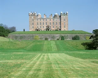 Castillo de Drumlanrig, Vista del exterior, Escuela Escocesa, construido 1679-91, Dumfries, Reino Unido