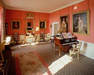 Castillo de Drumlanrig: salón mostrando un retrato de Lady Jane Douglas