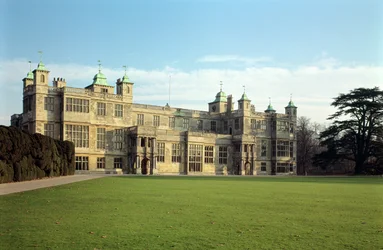 Vista exterior desde el noroeste, Audley End, Essex