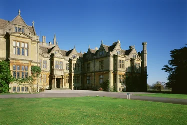 Vista exterior de la parte central de la casa, Corsham Court, Wiltshire