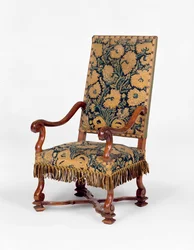 Sofá cubierto de bordado de George II, c.1745. Respaldo serpentino, brazos curvados cubiertos de bordado con patas cabriolé talladas.