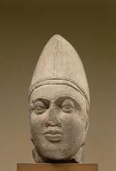 Cabeza de un escita, arenisca roja, siglo III d.C. Ahichhatra, UP