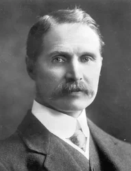 El Muy Honorable Andrew Bonar Law M.P. (1858-1923)