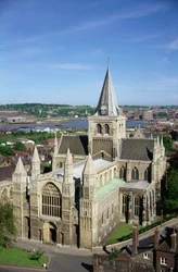 Vista de la Catedral de Rochester desde el Castillo