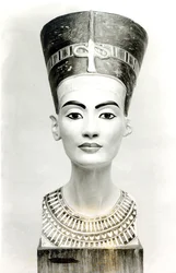 Busto de la reina Nefertiti, vista frontal, copia del busto en el Museo Egipcio, SMPK, Berlín