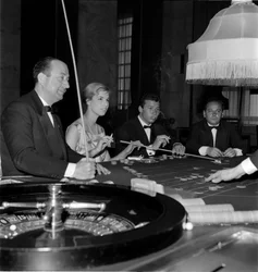 Casino de Venecia, la mesa de la ruleta, Lido di Venezia - años 1960