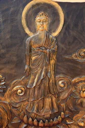 Pagoda budista Chua Thien Lam Go. Buda Shakyamuni. Varada mudra: gesto de caridad. Thay Ninh, Vietnam