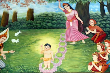 Templo budista Chua Tu Quang. Príncipe Siddhartha Gautama, Buda como niño. Se dice que el niño nació completamente despierto. Podía hablar y le dijo a su madre que había venido a liberar a toda la humanidad del sufrimiento. Vung Tau, Vietnam
