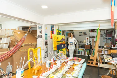 Cristina Rodríguez en su estudio, 2022