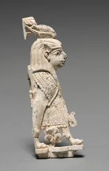 Placa decorativa: Esfinge alada, 900-800 a.C.