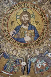 Cúpula del crucero: mosaico "Bendición de Cristo Pantocrátor entre ángeles y arcángeles", siglo XII, Capilla Palatina, Palacio Real o Palacio de los Normandos, Palermo, Sicilia, Italia (foto)