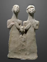 Figurilla de un grupo familiar, 2000-1500 a.C.