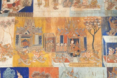 Frescos que adornan las paredes de Wat Bo con escenas del Reamker, Siem Reap, Camboya (foto)