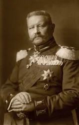 Historia. Alemania. El general Paul von Hindenburg. Fotografía, Alemania, c.1914-16. (postal)