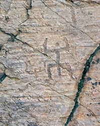 Figuras humanas, grabados rupestres en el Parque Nacional de Arte Rupestre de Naquane (Lista del Patrimonio Mundial de la UNESCO)