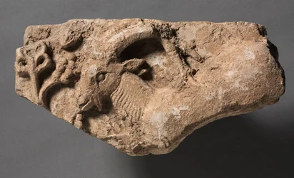 Íbice comiendo, c.400-600
