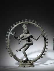 Nataraja, Shiva como el Señor de la Danza, 1000s. Sur de India, Tamil Nadu, período Chola
