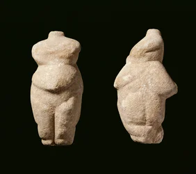 Dama Neolítica de Steopagus, vista frontal y lateral, Avaritsa (Meliteia) en Tesalia, Grecia, 6000-5200 AC