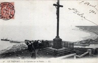 Normandía, Sena Marítimo (76), Treport: el Calvario en el acantilado - Postal de 1904