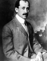Orville Wright, aviador estadounidense, c 1905
