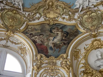 Psique encantada en el cielo por el Amor. Pintura de Charles Joseph Natoire (1700-1777)