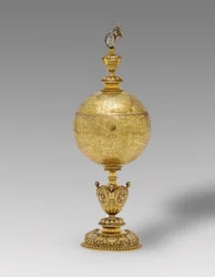 Rara copa globo continental, del norte de Alemania o flamenca, c.1600