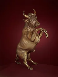 Modelo de toro encabritado en plata dorada por Hans Keller, c.1590