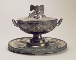 Sopera de plata y soporte del Servicio Saltykov, por Robert Joseph Auguste (1725-1805), París
