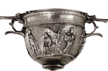 Skyphos, finales del siglo I a.C. - principios del siglo I d.C.