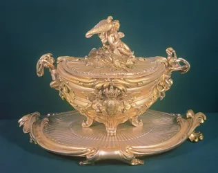 Sopera, Luis XV, hecha para la Emperatriz Isabel (1709-62) de Rusia, por F.T.Germain, París