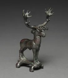 Cima de asta de ciervo, 1400-1200 a.C.