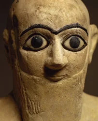 Estatuilla del oficial o mayordomo Ebih-Il adorando a la diosa Ishtar, detalle de la cabeza, de Mari, Medio Éufrates, c.2500 a.C. (detalle)
