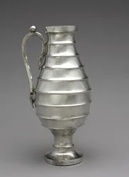 Jarra escalonada, 400-600